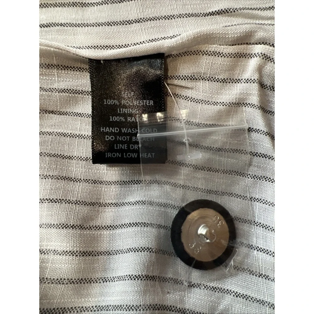 Women's Black Soft Velvet Blazer Size Small Single Button Whimsigoth Minimalist - Picture 8 of 10